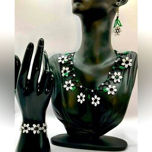 🌹 Handmade Necklace Set 🌹